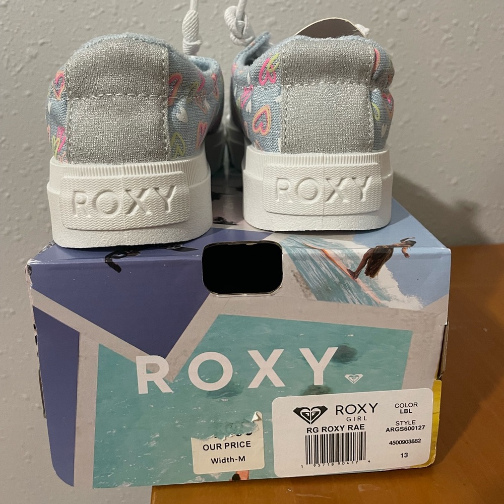 New, Sz 12 girl tennis shoes